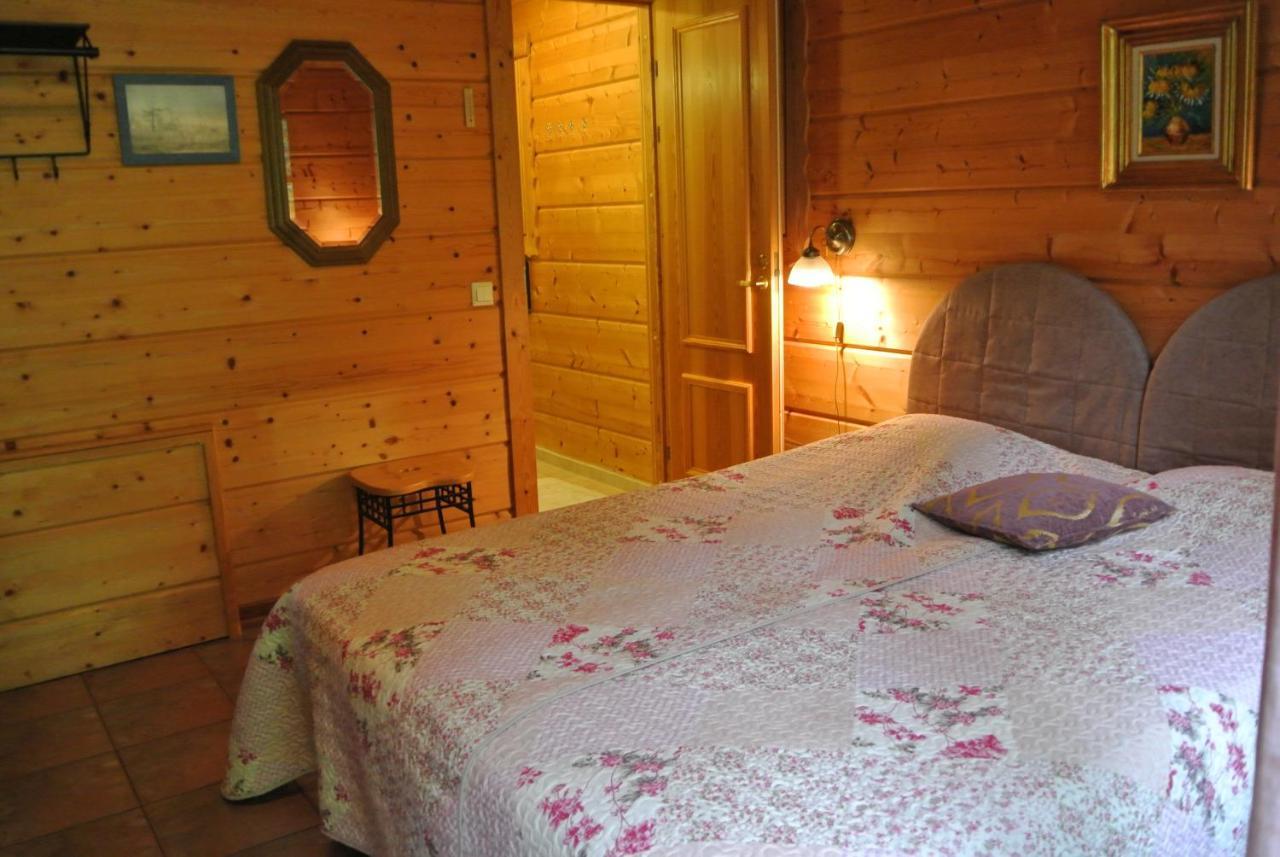 Tahkonhovi Golden Chalet Экстерьер фото