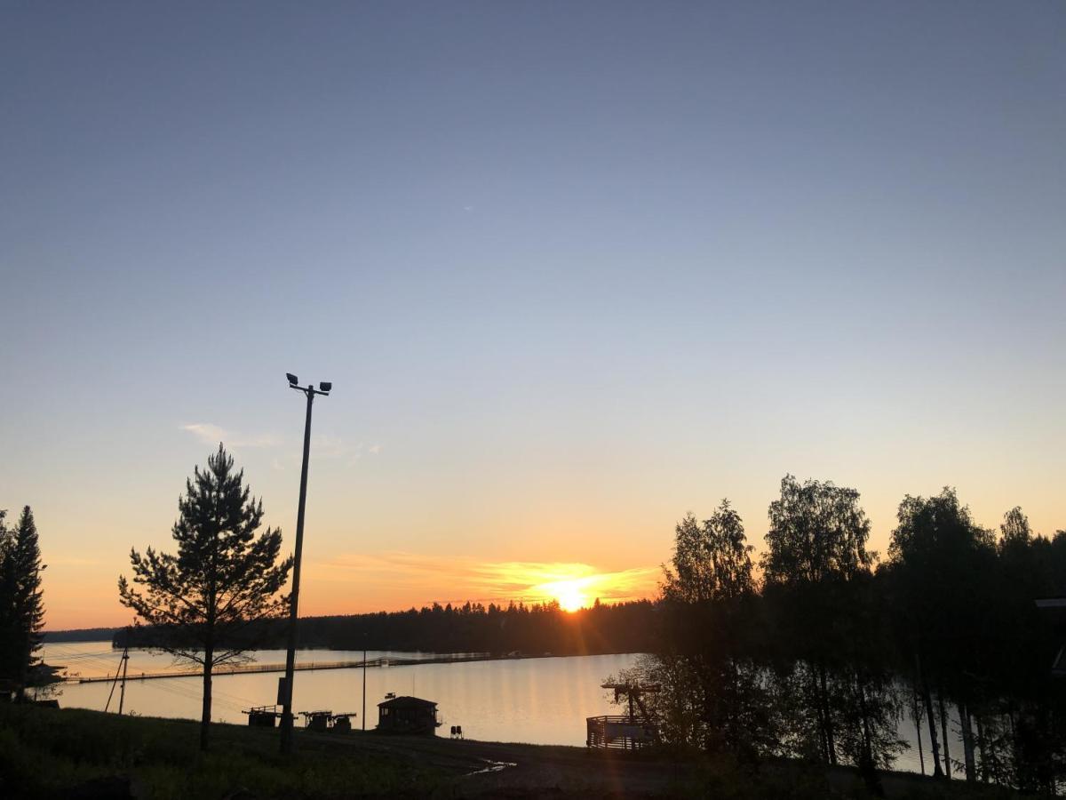 Tahkonhovi Golden Chalet Экстерьер фото